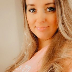 Meet your Posher, Emilee